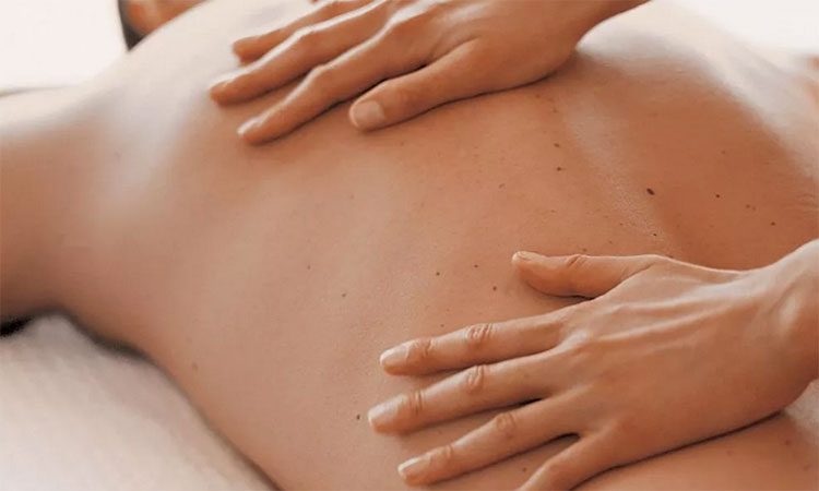 Воздействие на спину массажем для мужчин